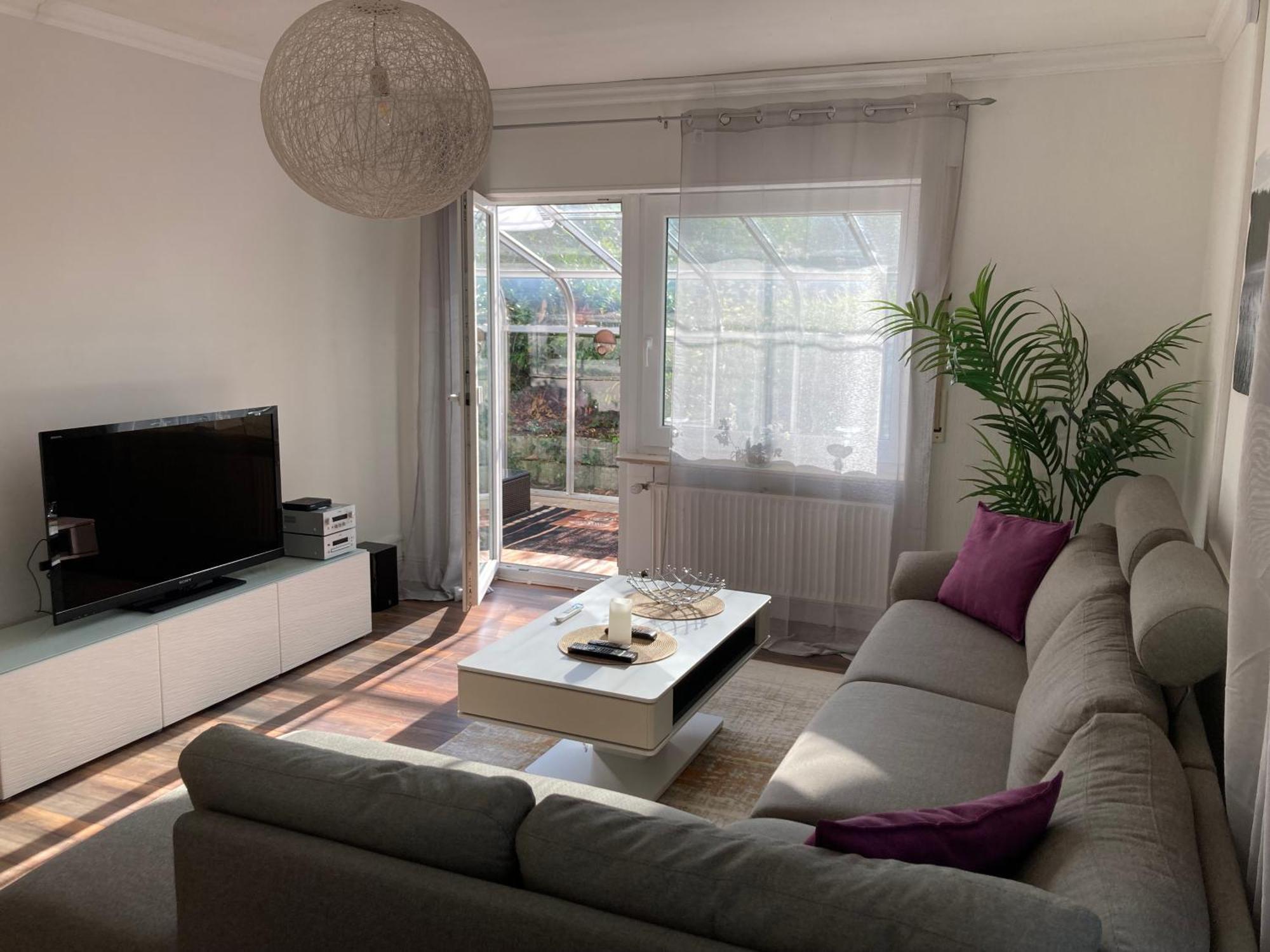Amselweg Am Waldrand Gelegen Netflix Eigener Carport Uvm Apartment Taunusstein